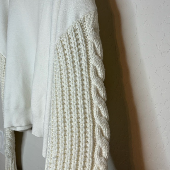 Zara Knit Sweater Women’s Medium Oversized Off-white Cream Cable Knit Sleeve - Picture 4 of 8